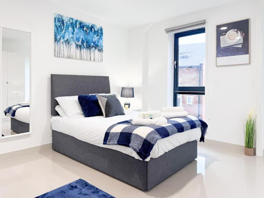 3 Bedroom Apt By Threethreethreesproperty Short Lets & Serviced Accommodation Leeds With Wi-Fi & Parking Exterior photo