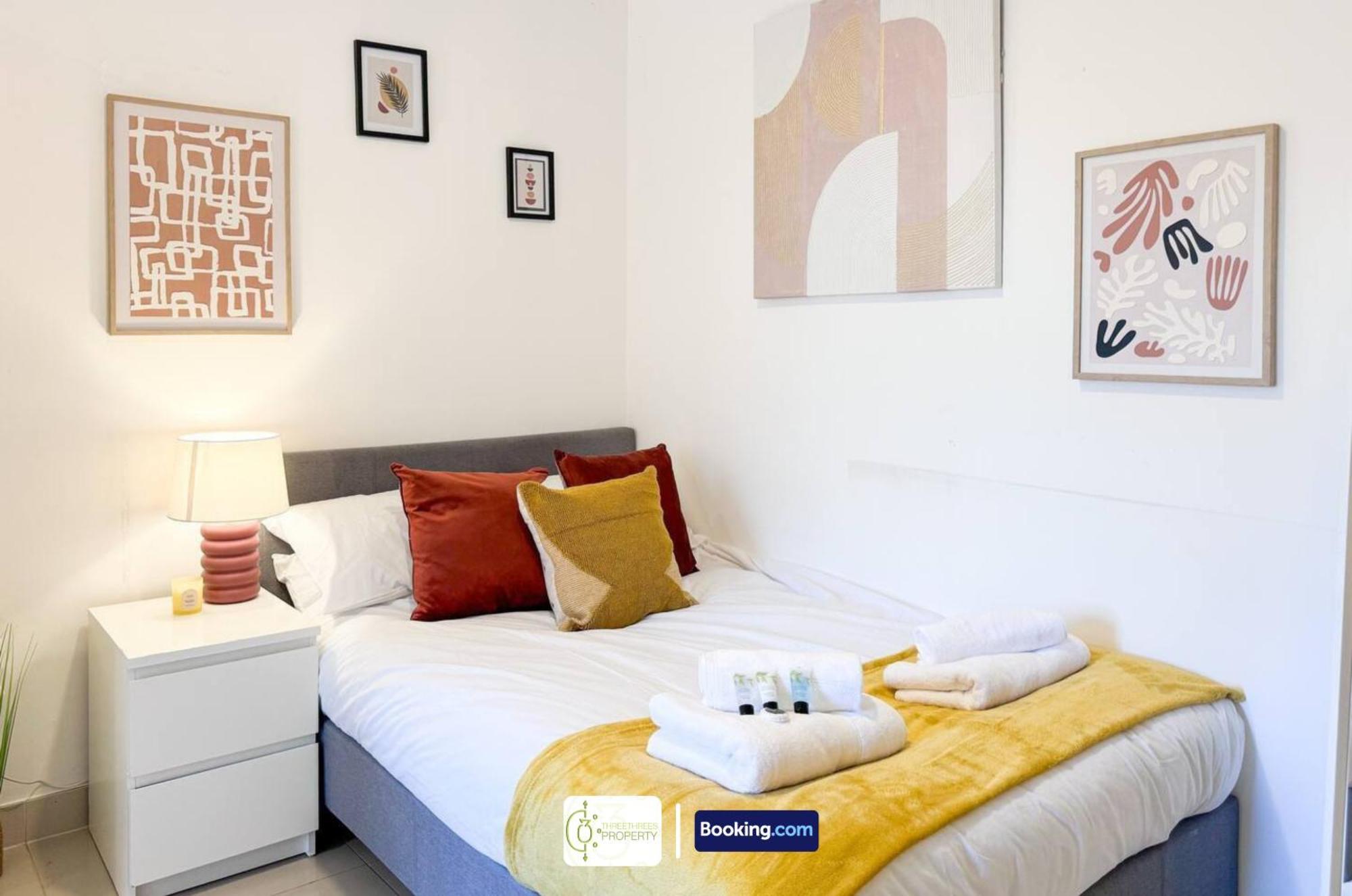 3 Bedroom Apt By Threethreethreesproperty Short Lets & Serviced Accommodation Leeds With Wi-Fi & Parking Exterior photo